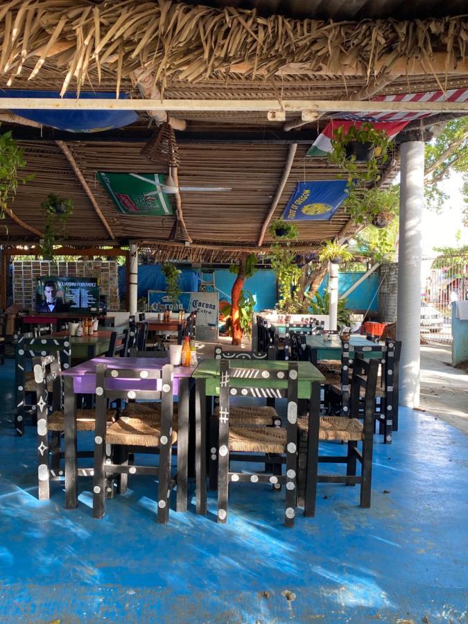 Hotel Delias Trailer Park à Rincón de Guayabitos Extérieur photo